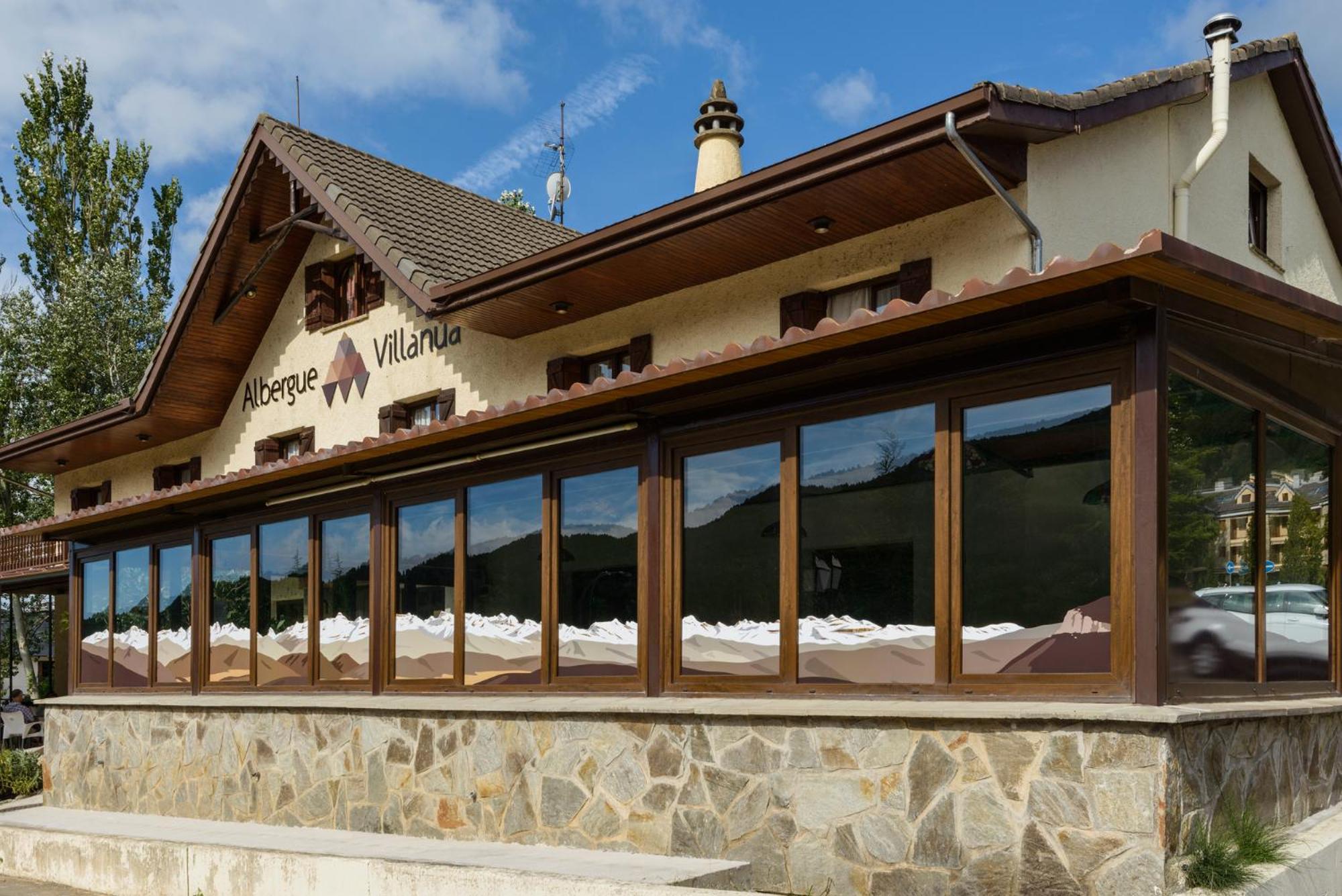Albergue Villanua Bagian luar foto